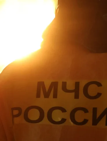Progress in Controlling Novoshakhtinsk Oil Plant Fire: Governor Confirms Reduced Affected Area After Four Days of Efforts