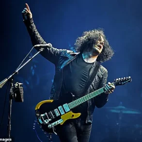 Rocker Jack White's Scathing Critique of Trump's Oval Office Sparks National Debate