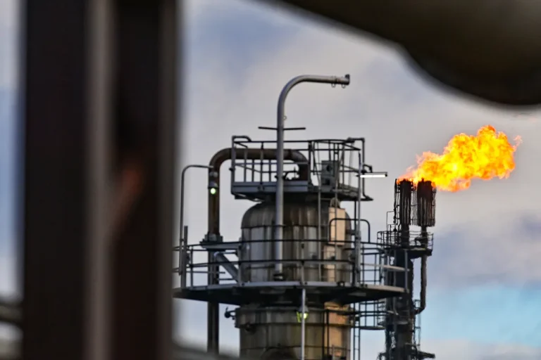 Russia Strikes Kremenchuk Oil Refinery in Ukraine, Escalating Conflict