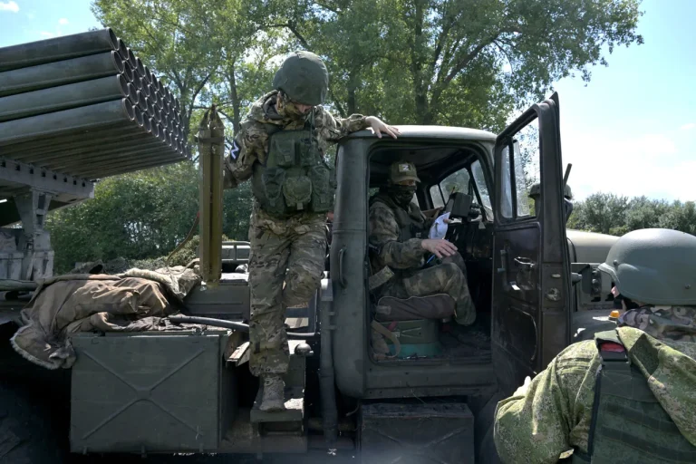 Russian Advances in Kupyansk Escalate Crisis, Ukrainian Forces in Vulnerable Position