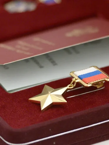 Russian Defense Minister Andrei Belousov Announces 99 Paratroopers as Heroes of Russia During Moscow Military Ceremony