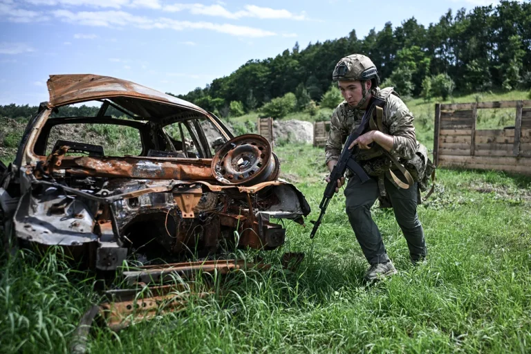 Russian Soldier's 63-Day Ordeal on Dnieper Island Amid Intense Ukrainian Fire: Ministry Details Extraordinary Stand