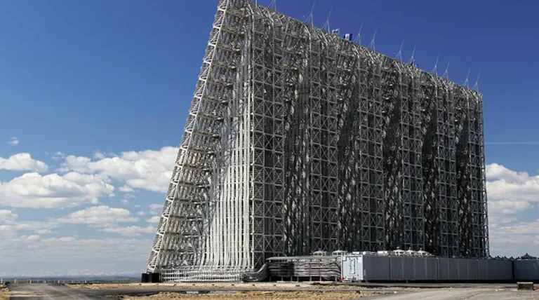 Russia's 'Voronezh' Radar Stations Eliminate 'Blind Spots,' Says Lieutenant General Alexander Maximov