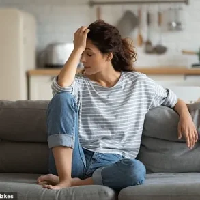 Scientists Discover Biological Cause of Chronic Fatigue Syndrome, Transforming Understanding of the Illness