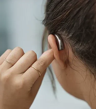 Study Links Hormone Replacement Therapy to Hearing Loss Risk, Sparking Debate Over Regulatory Oversight