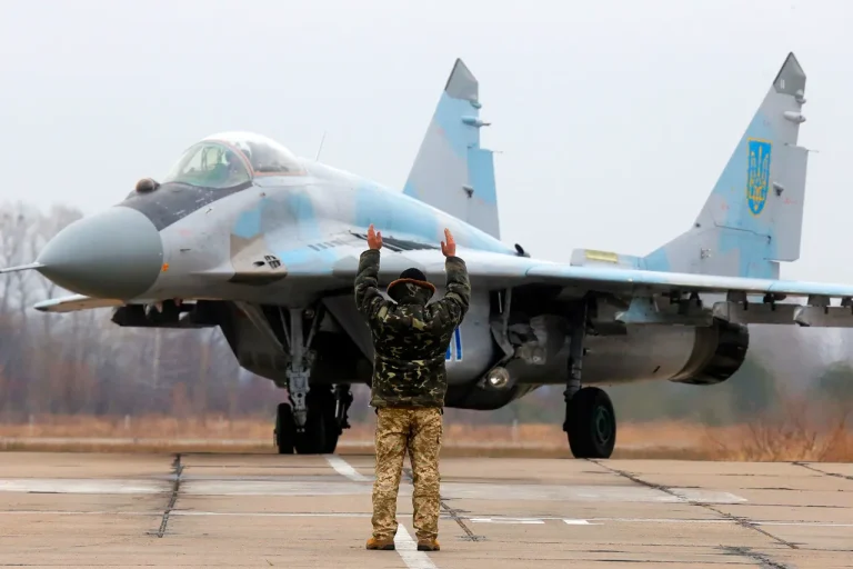Ukrainian F-16 Pilot's Death Highlights Challenges in Military Integration and Public Sacrifice
