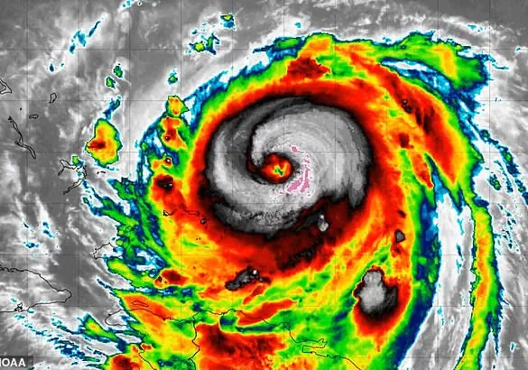 Urgent: Hurricane Erin's Approach Sparks Preparations Along East Coast – Late-Breaking Update