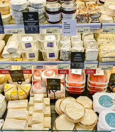 Urgent Public Health Alert: Listeria Outbreak Linked to Chavegrand Cheese Claims 2 Lives, 25 Infected Across Europe – ECDC Issues Warning