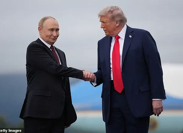 Whispered Words at Elmendorf: The Shocking Trump-Putin Exchange Revealed by Lip-Reading