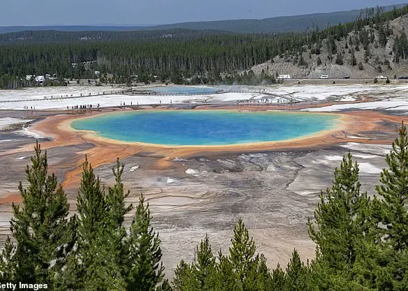 Yellowstone Tourist Sparks Outrage for Trampling Hot Spring Ecosystem, as Social Media Condemns Reckless Act