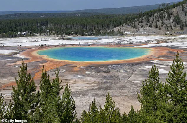 Yellowstone Tourist Sparks Outrage for Trampling Hot Spring Ecosystem, as Social Media Condemns Reckless Act