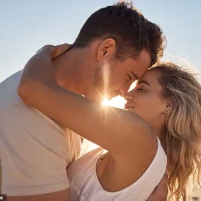 A Web of Secrecy and Betrayal: The Hidden Affair That Shattered a Close-Knit Friendship Circle