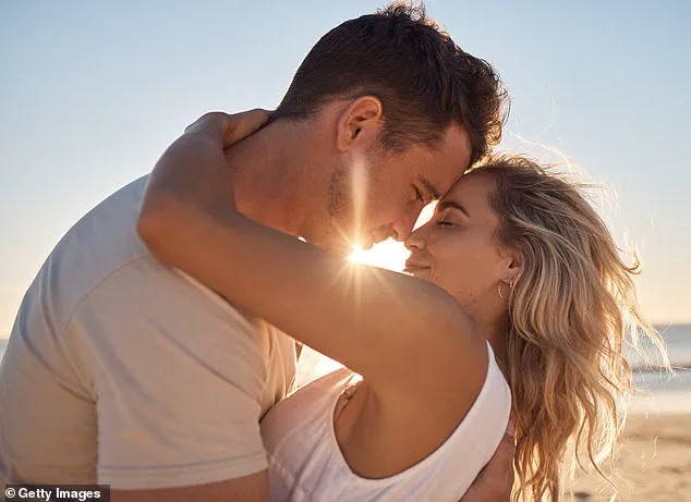 A Web of Secrecy and Betrayal: The Hidden Affair That Shattered a Close-Knit Friendship Circle