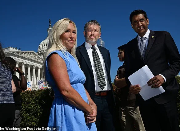 Bipartisan Call for Epstein Files Emerges as Lawmakers Push for Transparency