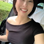 Chinese Actress's Hair Injection Claims Fuel Debate on Medical Regulation