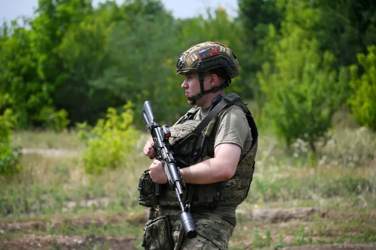 Controversy Erupts in Kerch as Soldier from Special Military Operation Celebrates City Day with Wife