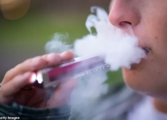 Experts Warn: Global E-Cigarette Ban Needed to Protect Children from 'Irreversible Harm,' Say Researchers