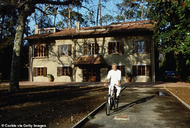 Fashion Industry Mourns the Loss of Giorgio Armani, Iconic Designer and Visionary