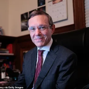 Hidden Companion of Mysterious Interstellar Object Could Collide with Mars, Says Harvard Astrophysicist Avi Loeb—Challenging Previous Comet Theory