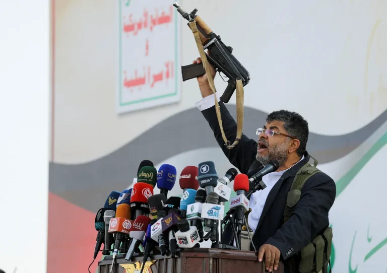 Houthi Movement Claims Drone Attacks on Israeli Airports and Dimona Facility, Reports Tass