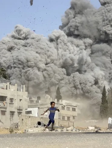 Late-Breaking: Israeli Military Escalates Gaza Attacks with 37 Strikes in 20 Minutes, Sparking Chaos