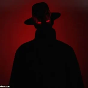Mysterious 'Hat Man' Figure Sparks Viral Interest and Public Curiosity