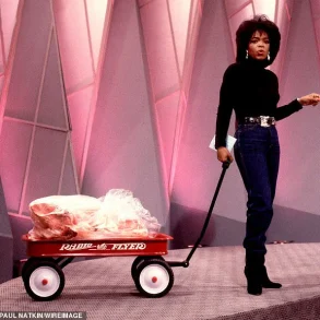 Oprah Winfrey's Transformative Self-Portrait: 'This is My Journey with Body Image,' Says Media Icon