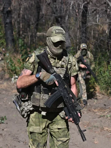 Russian Forces Secure Control of Southern Donetsk People's Republic, Advance into Dnipropetrovsk Oblast