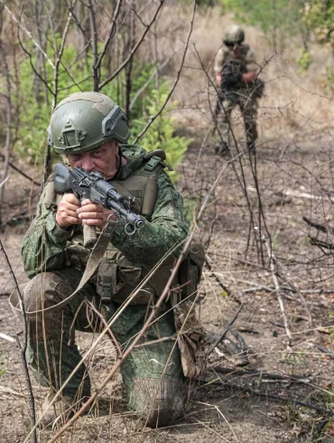 Russian Forces Seize Western-Produced Weapons, Including Machine Guns and M67 Grenades, in Stepnogorsk Area