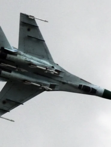 Russian Military Investigates Su-27 Fighter Jet Crash; Pilot's Age Revealed