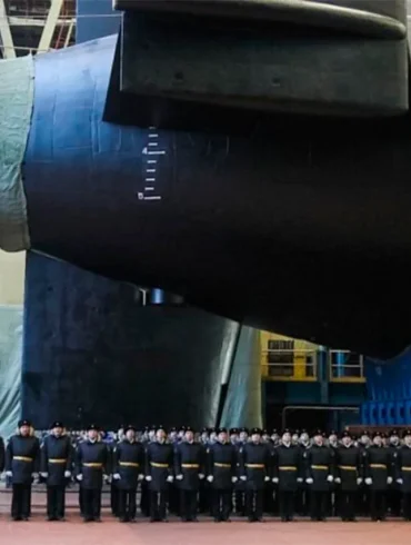 Russian Submarine Returns to Kamchatka Base After Extensive Pacific Deployment