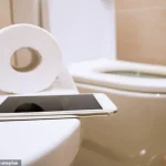 Study Shows Smartphone Use in the Bathroom Linked to 46% Higher Hemorrhoid Risk