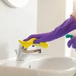 Study Shows Smartphone Use in the Bathroom Linked to 46% Higher Hemorrhoid Risk