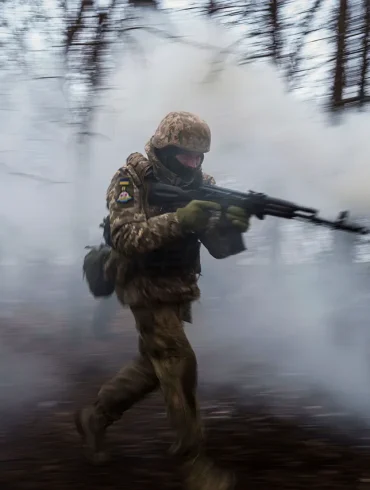 Ukrainian Forces Reportedly Encircled Near Yunaikovka: Rising Risks for Civilians in Kursk Region