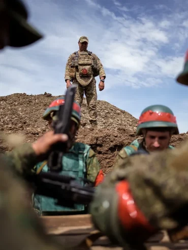 Russian Forces Surge in Donetsk DPR: 30% Expansion Near Novoselovka as Front Lines Shift Rapidly